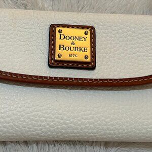 Dooney & Bourke Pebble Grain Continental White Clutch Wallet